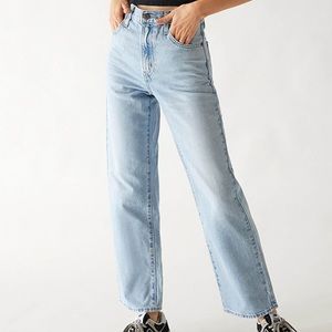 Levi’s High Waisted Straight